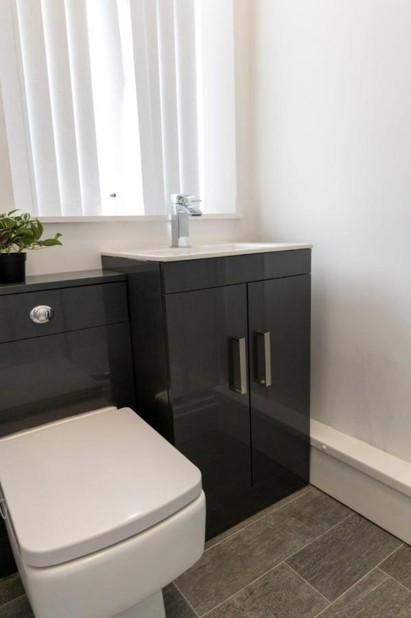 2B Spv Double En-Suite Room Wakefield Exterior foto